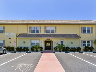 St. Petersburg Condo 916882