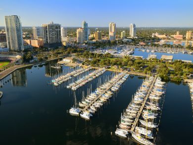 St. Petersburg Condo 916882