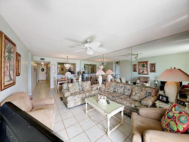 St. Petersburg Condo 916885 St. Petersburg Condo 916885