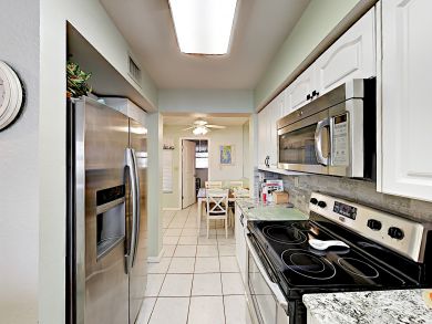 St. Petersburg Condo 916885 St. Petersburg Condo 916885