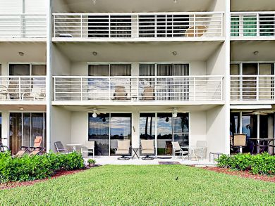 St. Petersburg Condo 916885 St. Petersburg Condo 916885