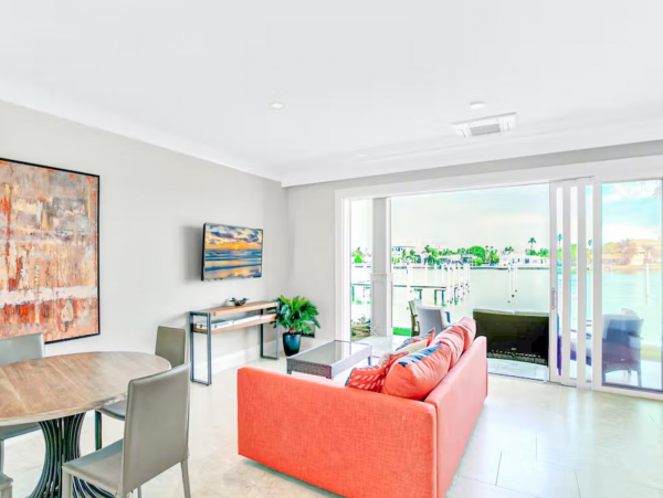 Stylish South End Intercoastal Clearwater Condo Private Dock