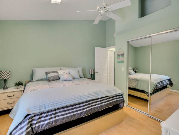 Tarpon Springs Vacation Duplex Sleeps 11 Guests