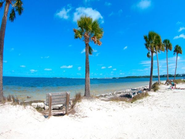 Tarpon Springs Vacation Duplex Sleeps 11 Guests