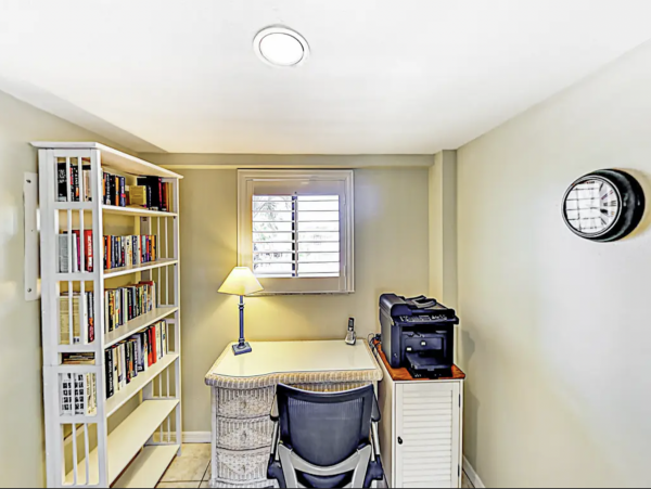 All-Suite Condo with 2 Bedrooms in Indian Shores Beach