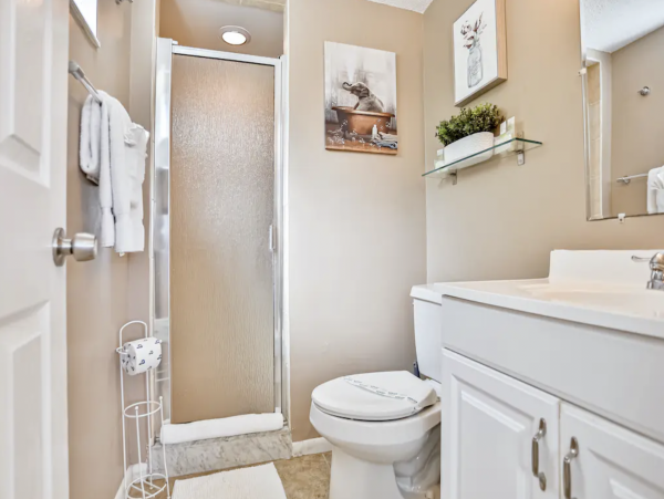 Stroll To St Petes Beach from this Tow Bedroom Vacation Condo