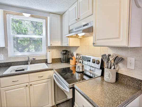 Stroll To St Petes Beach from this Tow Bedroom Vacation Condo