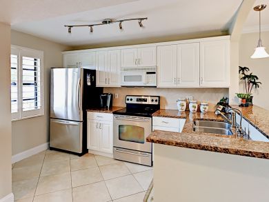 Treasure Island Condo 916898 Treasure Island Condo 916898