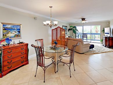 Treasure Island Condo 916898 Treasure Island Condo 916898