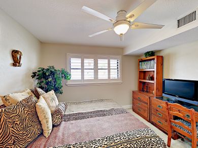 Treasure Island Condo 916898 Treasure Island Condo 916898