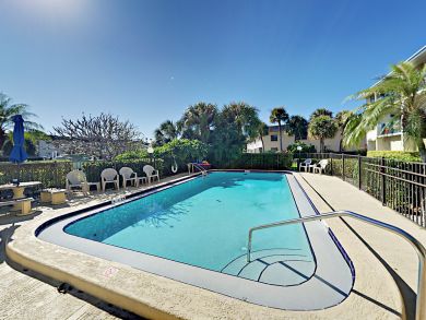 Treasure Island Condo 916898 Treasure Island Condo 916898