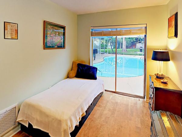 Seminole Vacation Home Three Bedroom