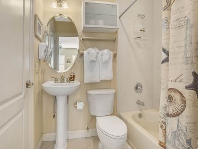 Clearwater Townhome with shared pool