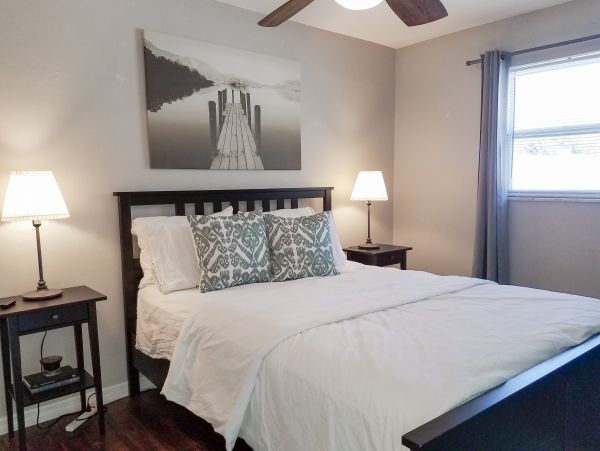 Beautiful Vacation Home Near the Beach with Pool  & Hot Tub