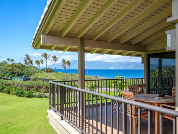 Luxury Ocean Views Vacation Condo in Kapalua Sleeps 6 Guests