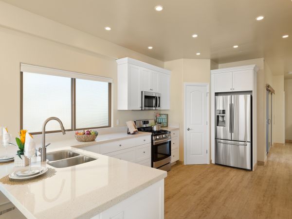 Oceanside 6 Bedrooms Vacation Home Sleeps 14 Guests