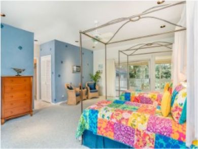 Luxury Kailua Vacation Home Sleeps Twenty Guests.