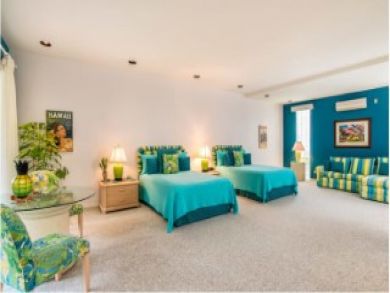Luxury Kailua Vacation Home Sleeps Twenty Guests.