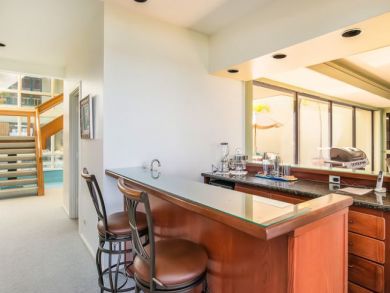 Luxury Kailua Vacation Home Sleeps Twenty Guests.