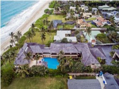 Luxury Kailua Vacation Home Sleeps Twenty Guests.