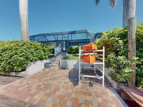 Cape Coral Lovely Home