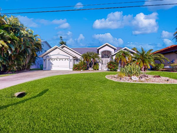 Cape Coral Vacation Rental - Luxury Home with Gulf Access