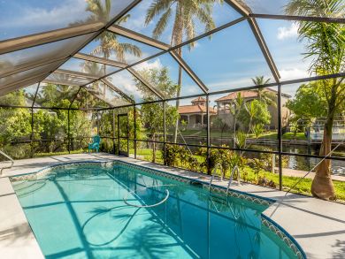 Three Bedroom Canal View Vacation Home with Private Pool