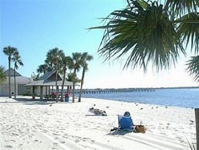 Three Bedroom Canal View Vacation Home with Private Pool