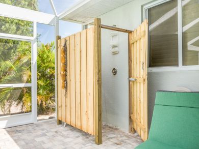 Cape Coral Canal Front Home with Private Pool and Deck! Cape Coral Canal Front Home with Private Pool and Deck!