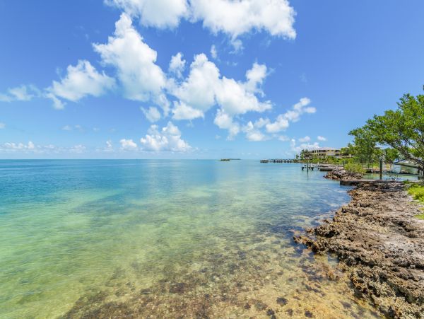 Three Bedroom Marathon Beach Luxury Villa With Views