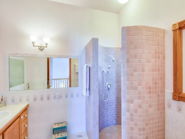 Palm Coast Vacation Home Sleeps Ten Guests