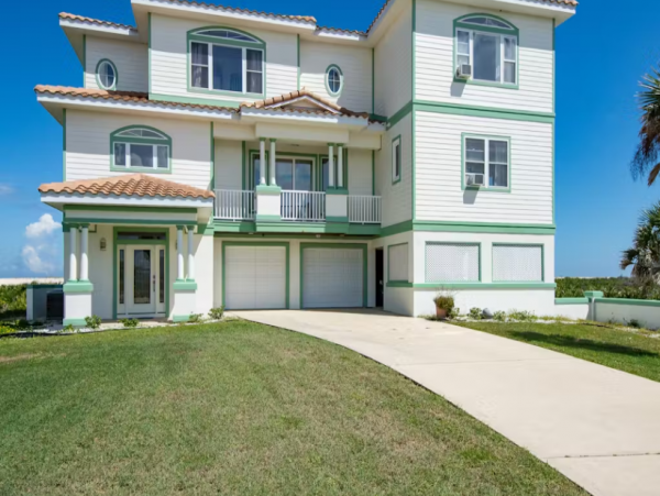 Palm Coast Vacation Home Sleeps Ten Guests