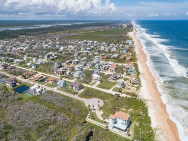 Palm Coast Vacation Home Sleeps Ten Guests