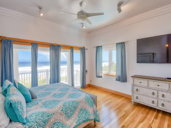Palm Coast Vacation Home Sleeps Ten Guests