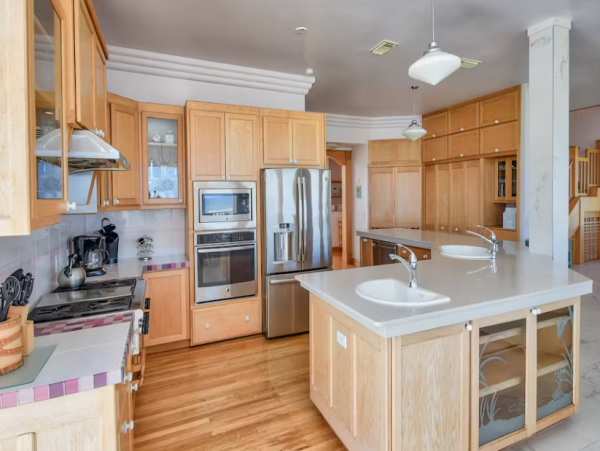 Palm Coast Vacation Home Sleeps Ten Guests