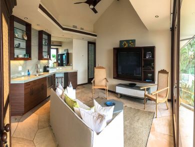 Ocean Front Beach Home in Kalihiwai with 5 Bedrooms