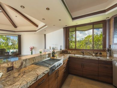 Ocean Front Beach Home in Kalihiwai with 5 Bedrooms