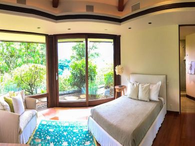 Ocean Front Beach Home in Kalihiwai with 5 Bedrooms