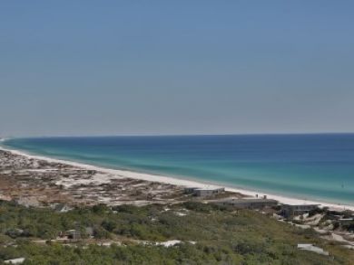 Miramar Beach Vacation Condo Sleeps Six Guests.