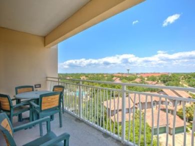 Miramar Beach Vacation Condo Sleeps Six Guests.