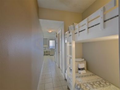 Miramar Vacation Beach Condo Sleeps Six Guests Great Views