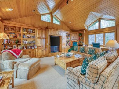 Snowmass Luxury Vacation Rental Sleeps Ten Guests