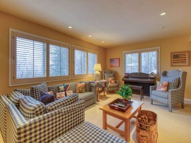 Snowmass Luxury Vacation Rental Sleeps Ten Guests