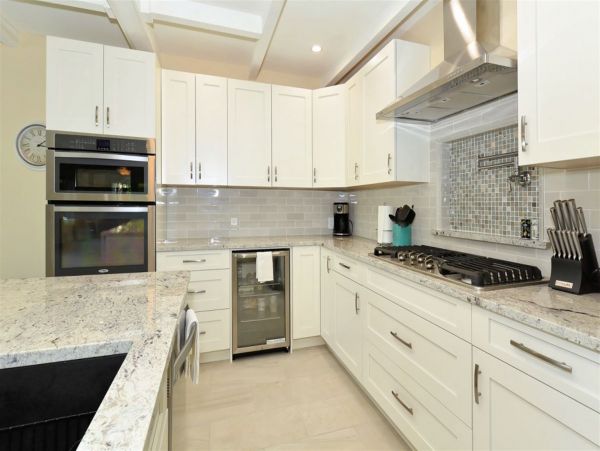 Sarasota Vacation Rental Home Sleeps Eight Guests.