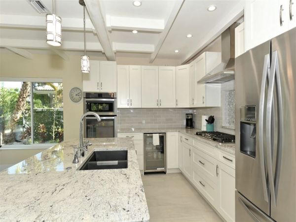 Sarasota Vacation Rental Home Sleeps Eight Guests.
