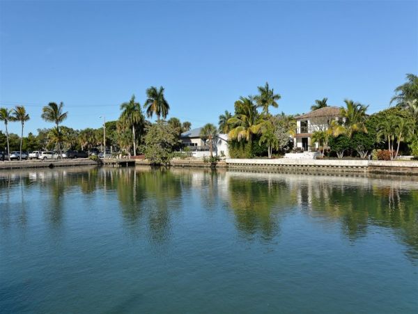 Sarasota Vacation Rental Home Sleeps Eight Guests.