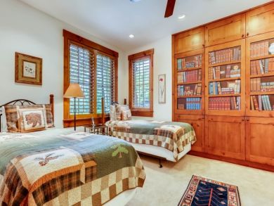 Vail Luxury Vacation Rental Sleeps Eight Guests Walk to Lift