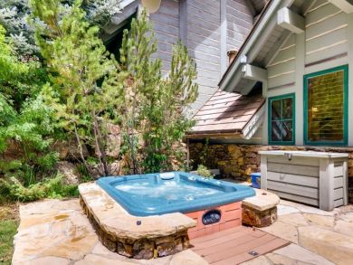 Vail Luxury Vacation Rental Sleeps Eight Guests Walk to Lift