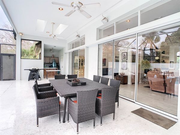 Sarasota Vacation Home Sleeps Eight Guests.