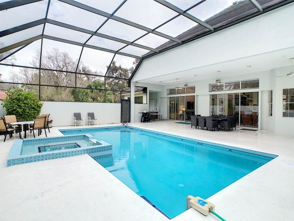 Sarasota Vacation Home Sleeps Eight Guests.